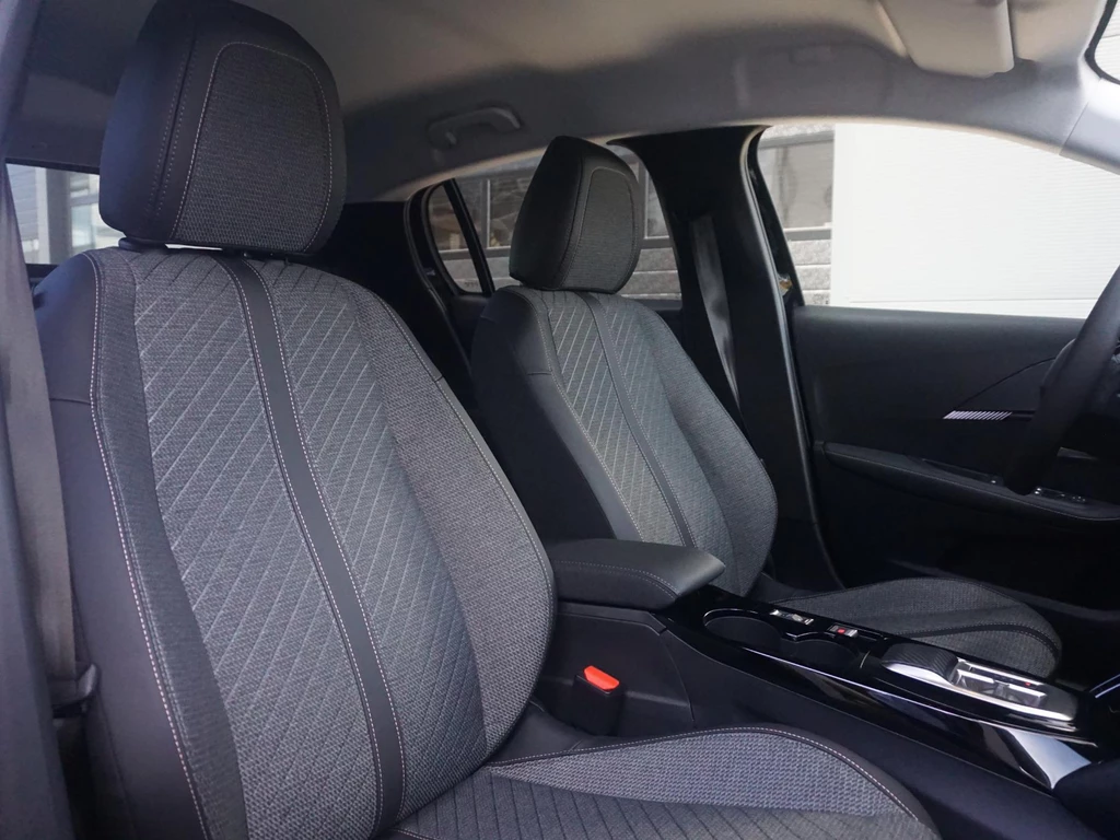 Peugeot 208 – foto 38