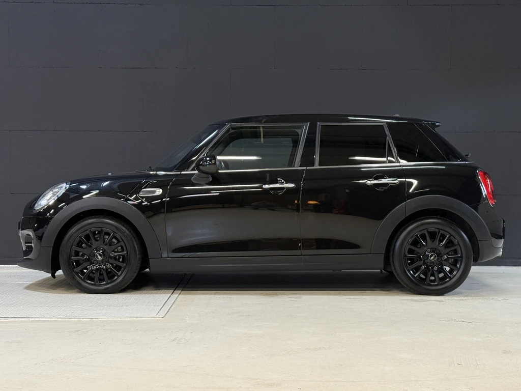MINI 5-deurs – foto 2