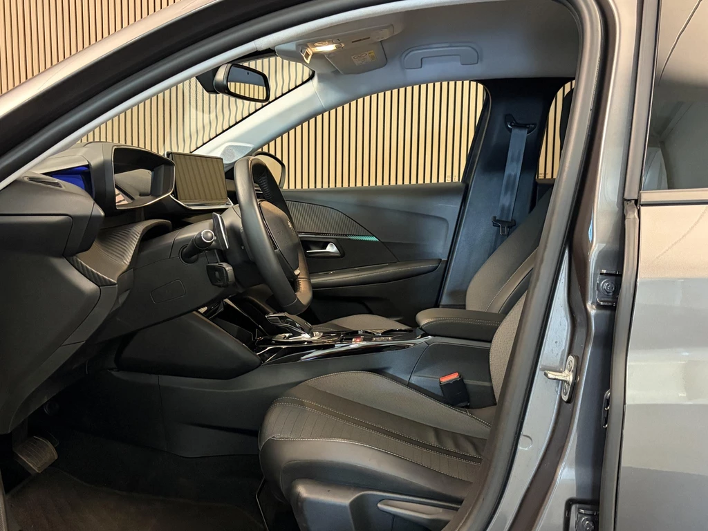 Peugeot 208 – foto 11