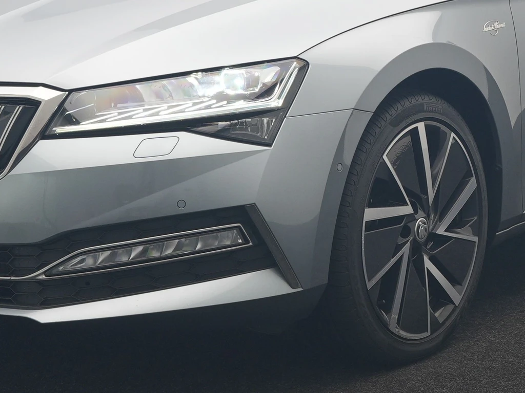 Škoda Superb – foto 16
