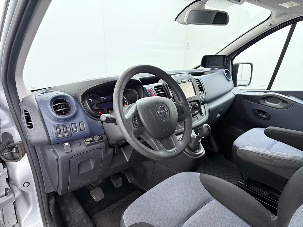 Opel Vivaro – foto 11