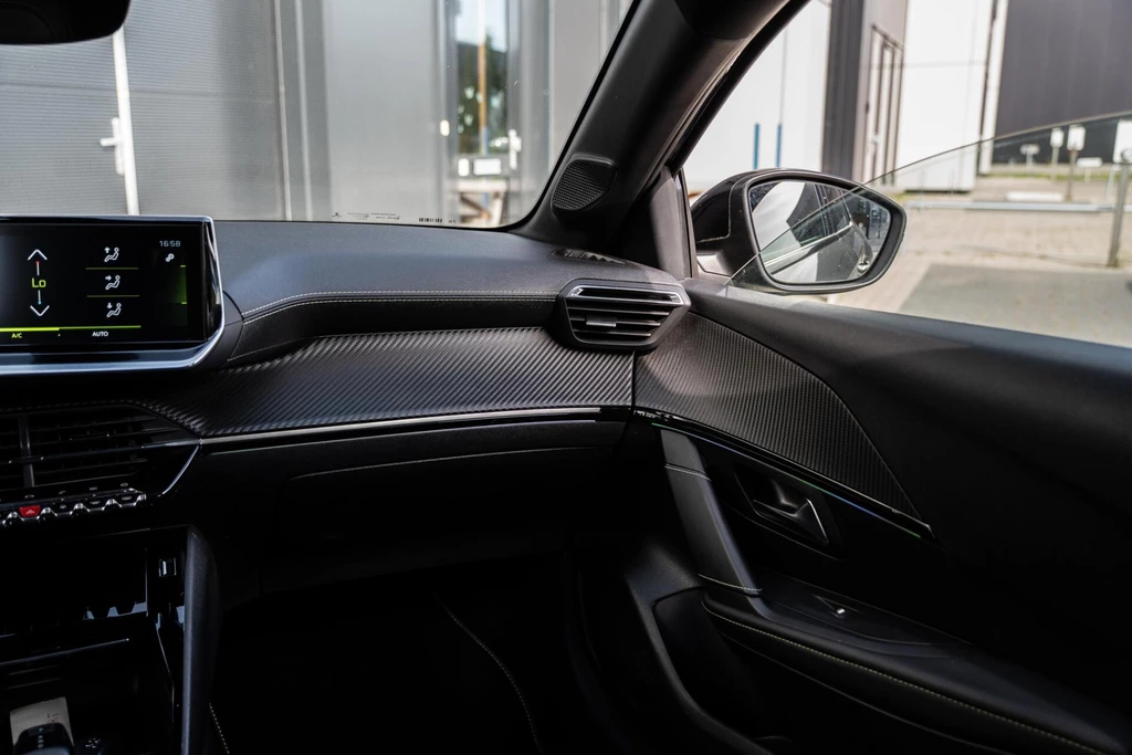 Peugeot 208 – foto 13