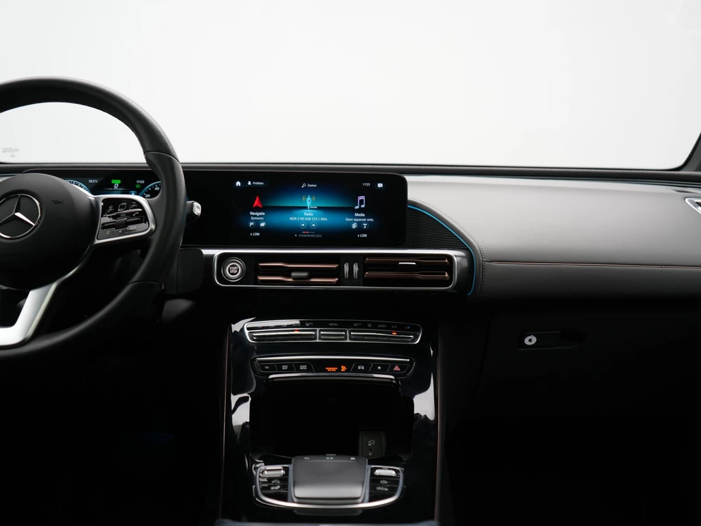 Mercedes-Benz EQC – foto 30