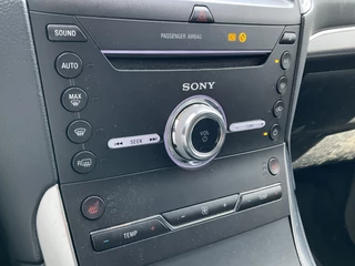 Ford Galaxy – thumbnail 32