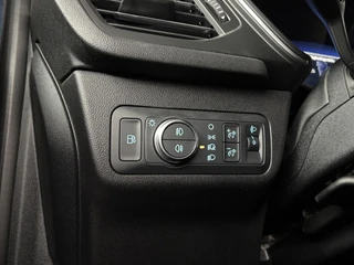 Ford Kuga – thumbnail 17