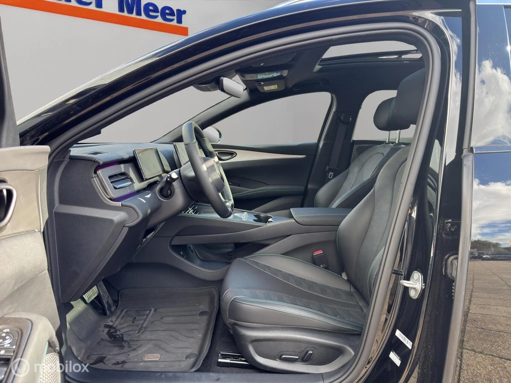 BYD SEAL – foto 11