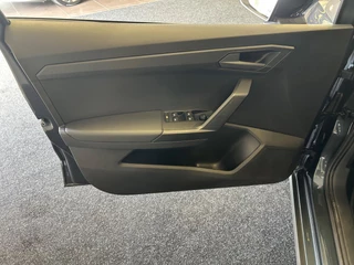 SEAT Arona – thumbnail 17