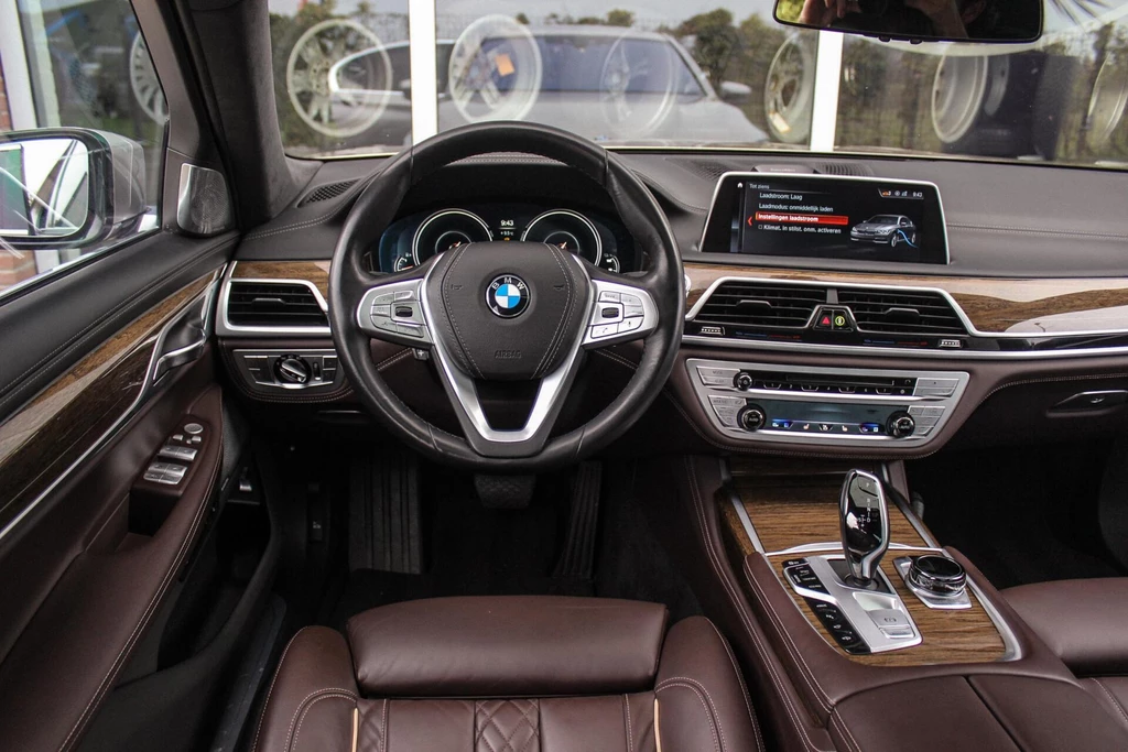BMW 7 Serie – foto 15