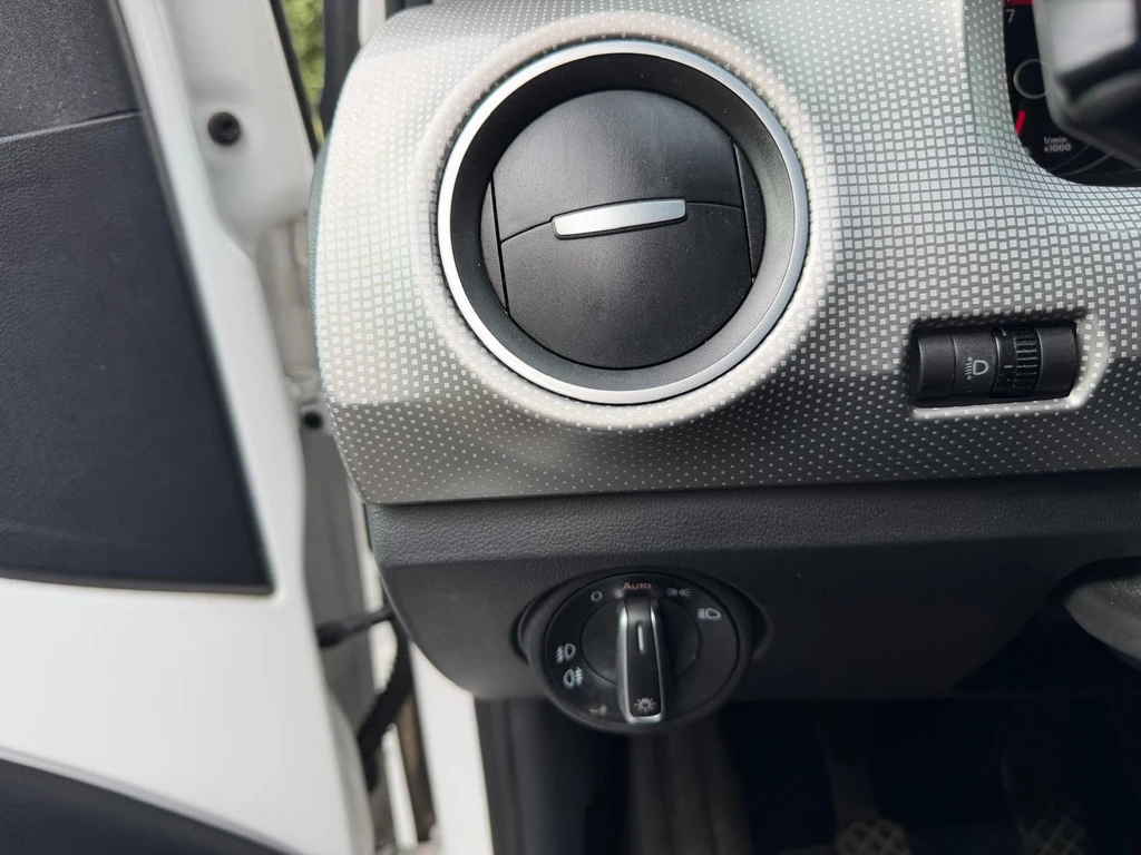 Volkswagen up! – foto 19