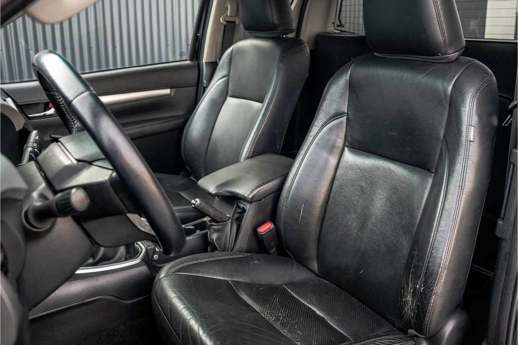 Toyota Hilux – foto 11