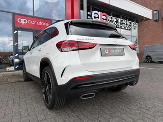Mercedes-Benz GLA – thumbnail 3