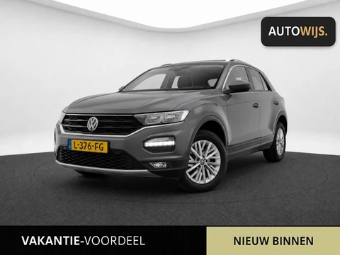 Volkswagen T-Roc 1.0 TSI Style Business|PANO|NL AUTO|TREKHAAK|DIGIDASH|LM-VELG