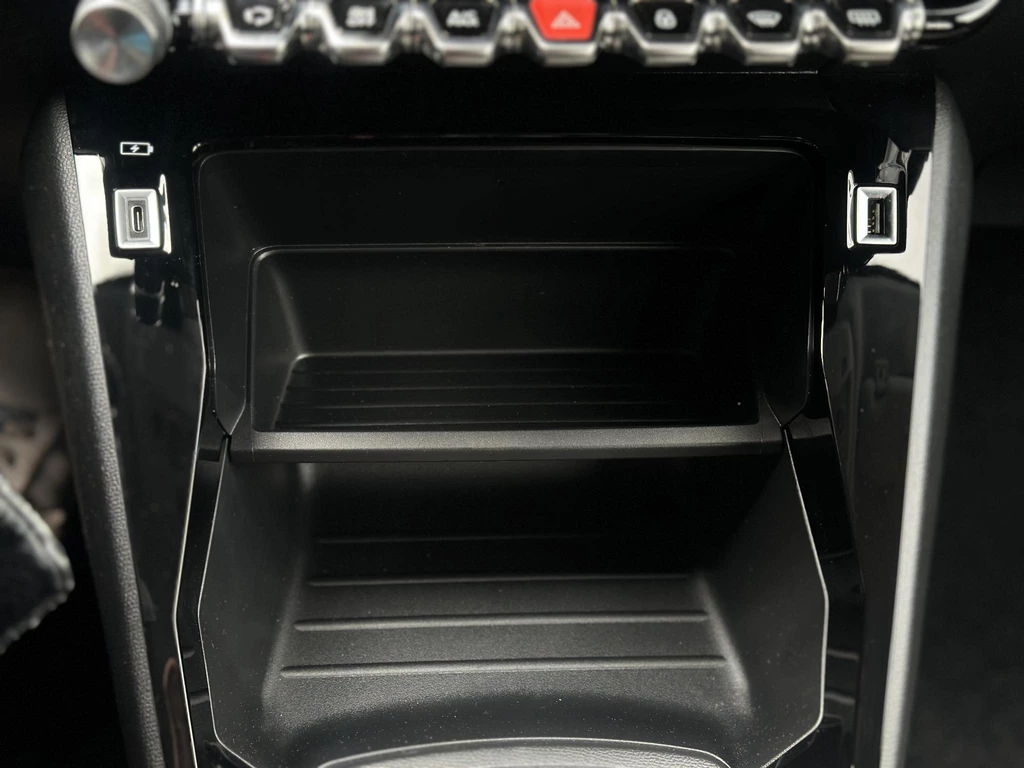 Peugeot 208 – foto 23