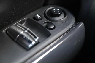 MINI Cooper – thumbnail 37