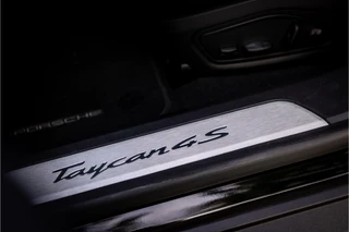 Porsche Taycan – thumbnail 20