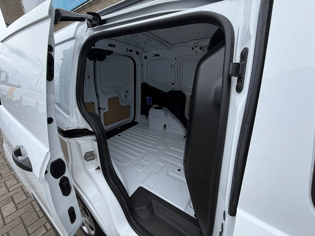 Ford Transit Courier – foto 15
