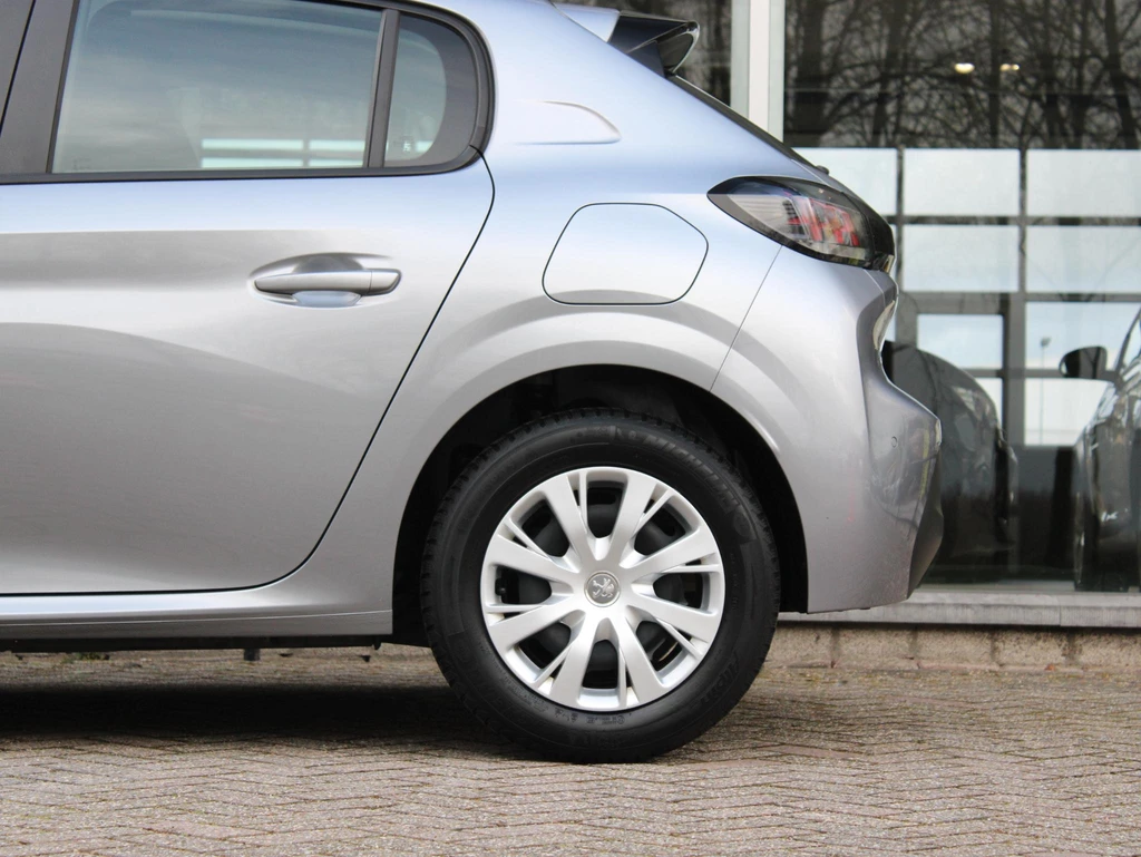 Peugeot 208 – foto 12