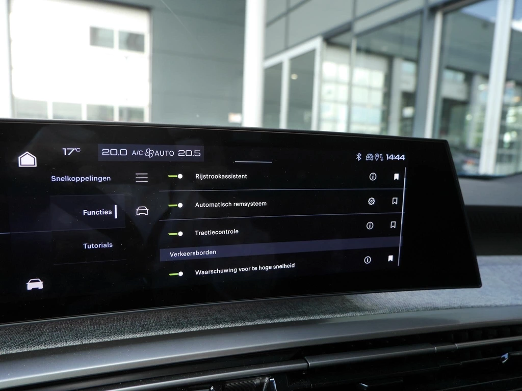 Peugeot e-3008 – foto 28