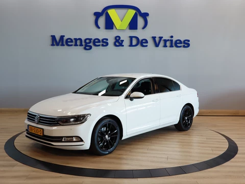 Volkswagen Passat 1.8 TSI Highline Airco ECC | LED | Parkeer Sensoren | Adaptive Cruise | Navigatie | Isofix