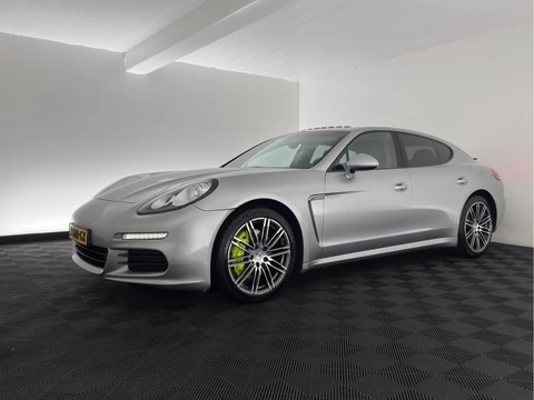 Porsche Panamera 3.0 S E-Hybrid (Plug-In) Aut. *PANO | LEATHER | XENON | HEATED-SPORTSEATS | MEMORY-PACK | BOSE-SOUND | AIR-SUSPENSION | NAVI-FULLMAP | CAMERA | PRIVACY-GLASS | SHIFTPADDLES | ECC | PDC | CRUISE | 20''ALU*