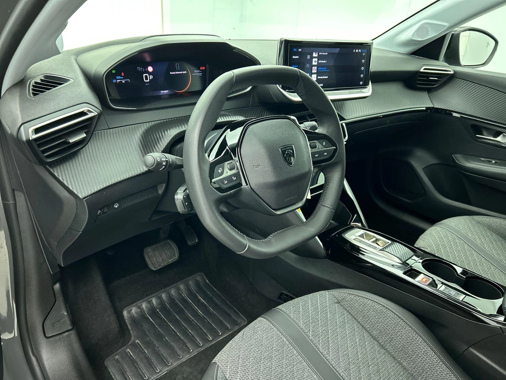 Peugeot 208 – foto 24