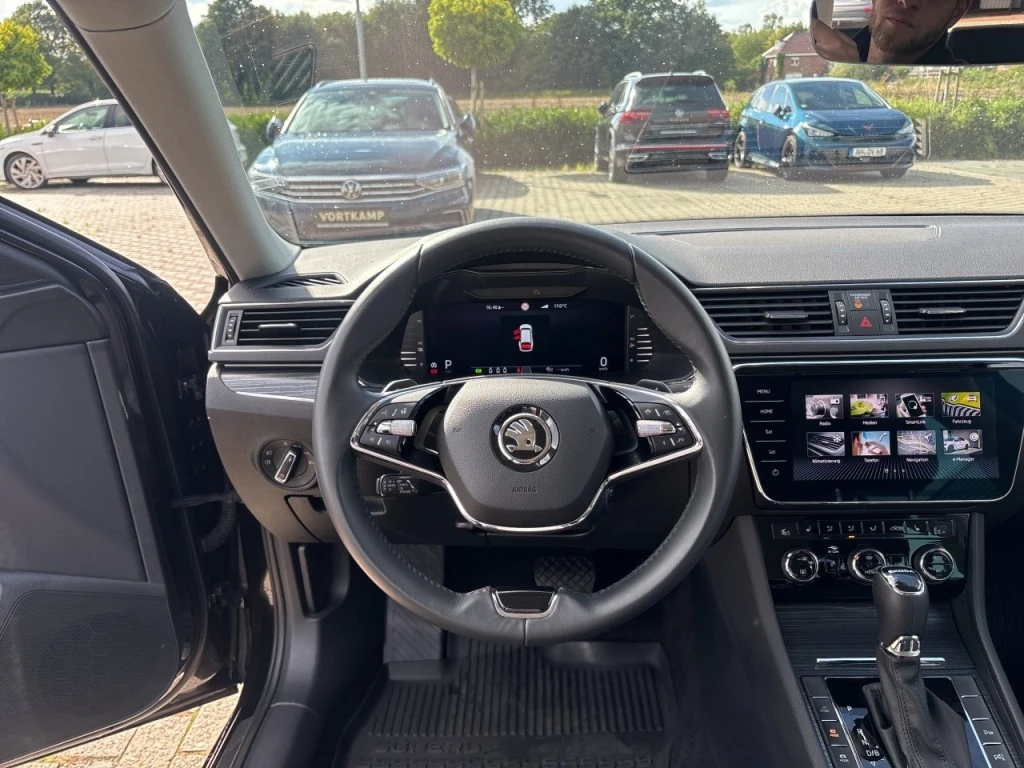 Škoda Superb – foto 11
