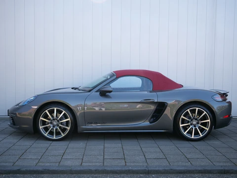 Porsche 718 Boxster 2.0 300 Pk Automaat Navigatie / Leer / Stoelverwarming / 20 inch