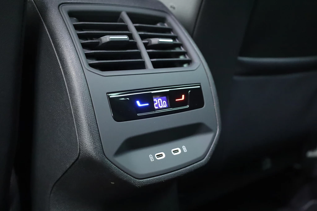 SEAT Leon – foto 35