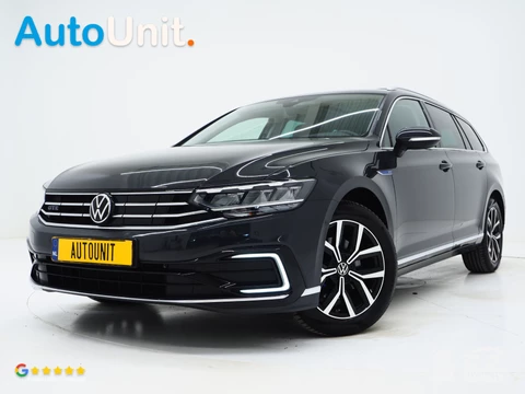 Volkswagen Passat Variant 1.4 TSI PHEV GTE | Panoramadak | Leder | Trekhaak | Massage | Adaptive Cruise | Camera | Dodehoek