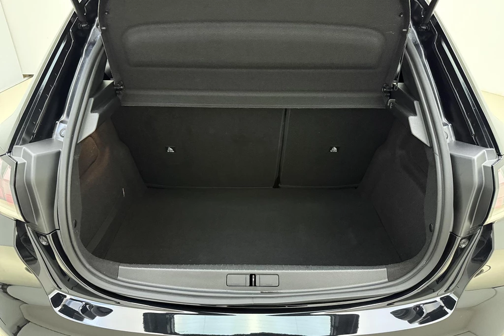 Peugeot 208 – foto 10