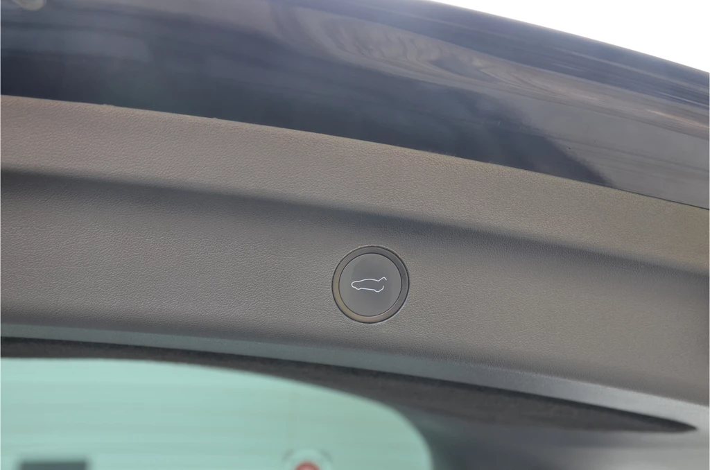 Tesla Model Y – foto 33