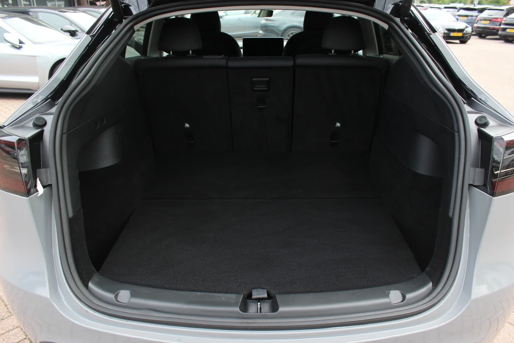 Tesla Model Y – foto 18