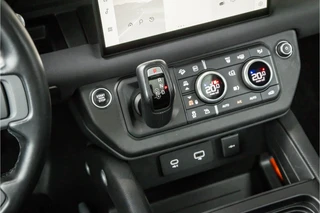 Land Rover Defender – thumbnail 18