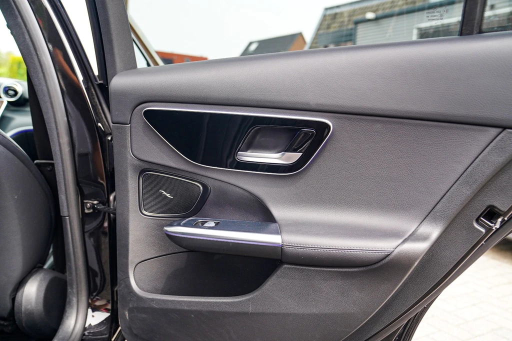 Mercedes-Benz C-Klasse – foto 19