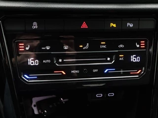 Volkswagen T-Roc – thumbnail 30