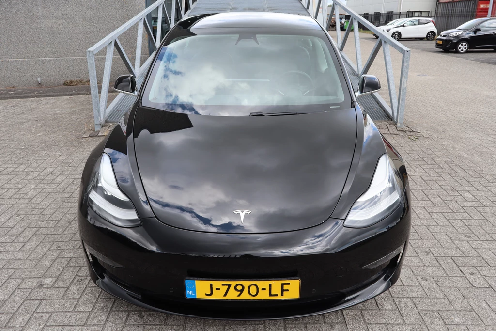 Tesla Model 3 – foto 8