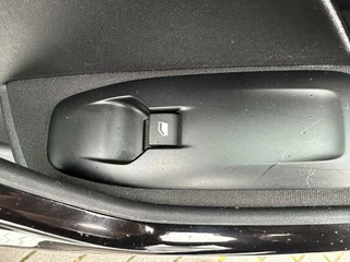 Peugeot 208 – thumbnail 11