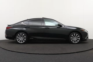 Lexus ES – thumbnail 5