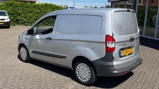 Ford Transit Courier – thumbnail 3