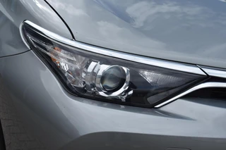 Toyota Auris – thumbnail 25