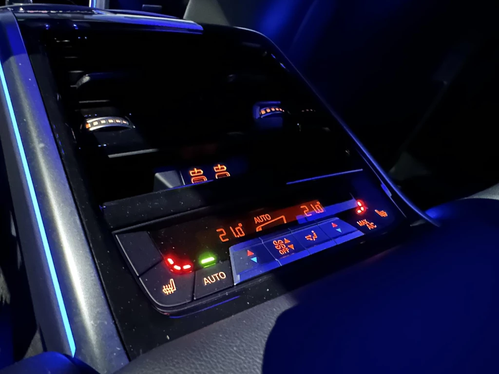 BMW 8 Serie – foto 32