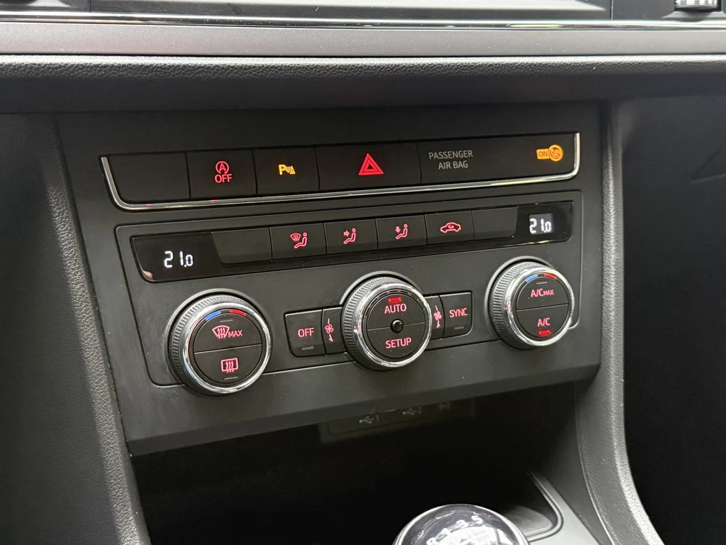 SEAT Leon – foto 16