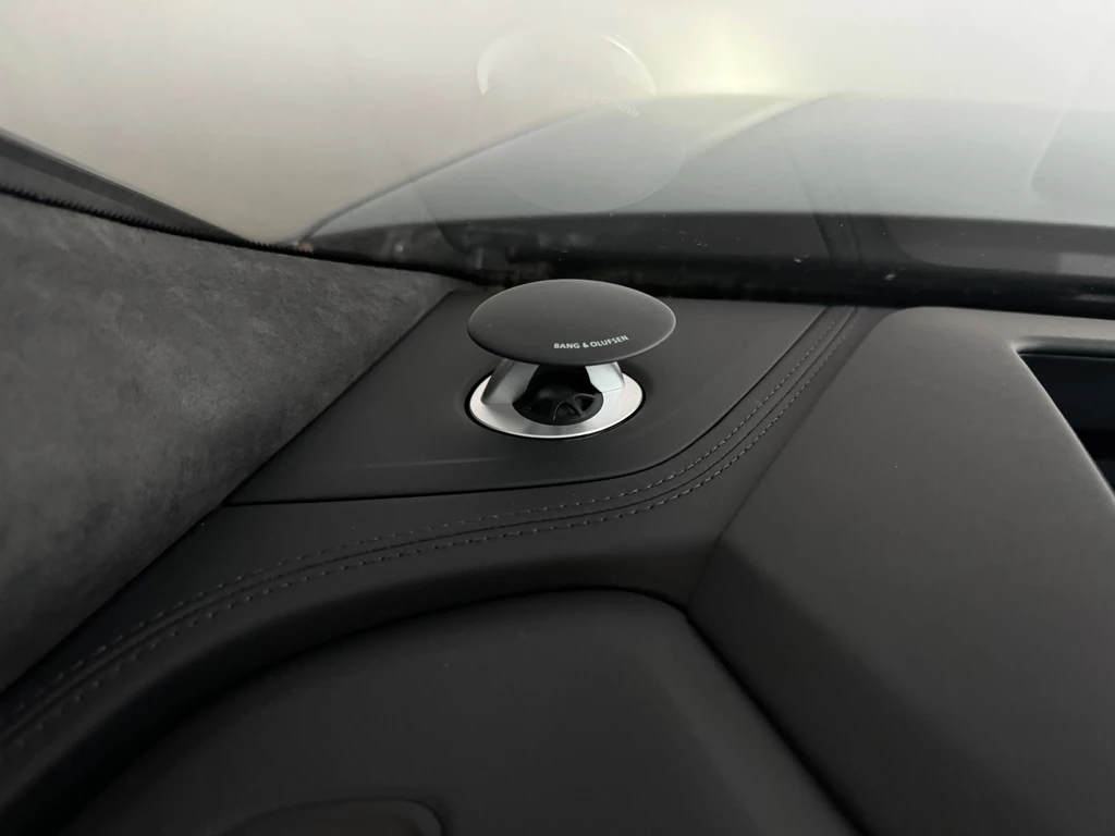 Audi RSQ8 – foto 16