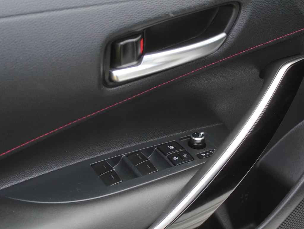 Toyota Corolla Touring Sports – foto 20