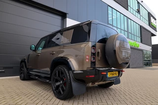 Land Rover Defender – thumbnail 7