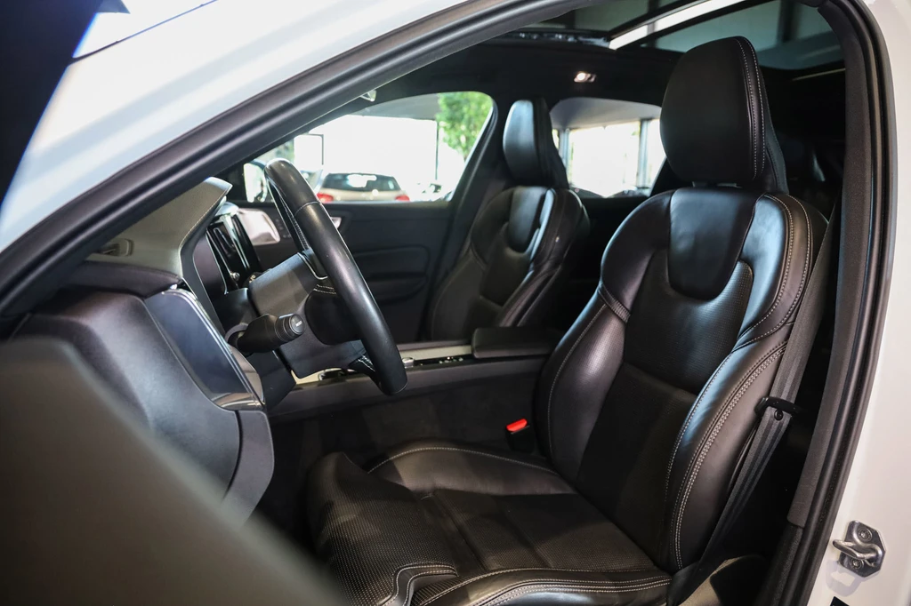 Volvo XC60 – foto 16
