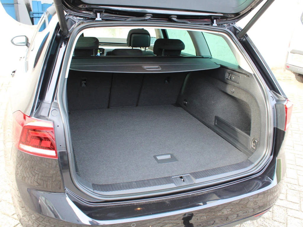 Volkswagen Passat – foto 23