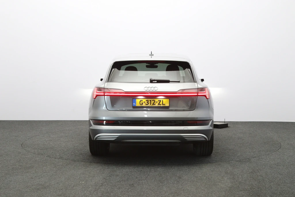 Audi e-tron – foto 4
