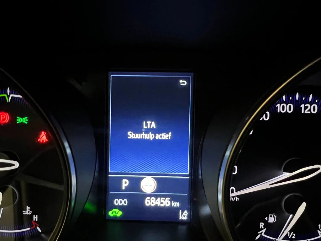 Toyota C-HR – foto 42