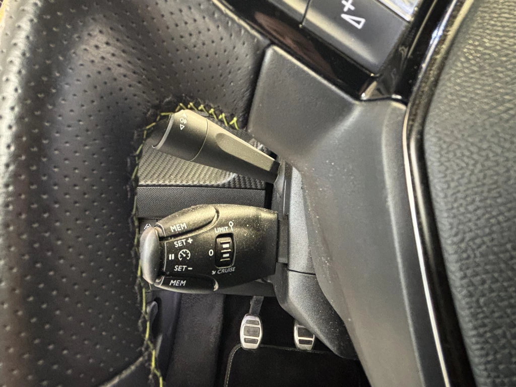 Peugeot 208 – foto 18